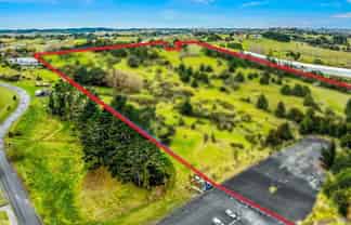 2086 East Coast Road, Silverdale