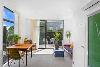 1/63 Poulson Street, Addington