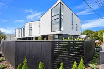 1/63 Poulson Street, Addington