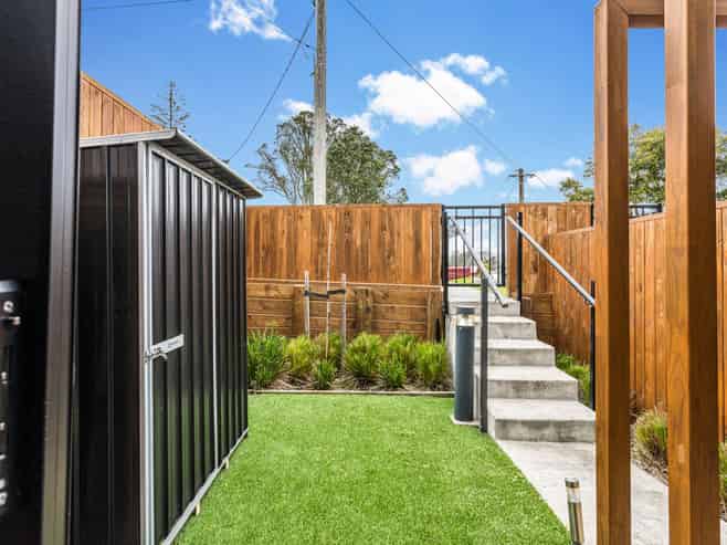 2/80 Awaroa Road, Sunnyvale