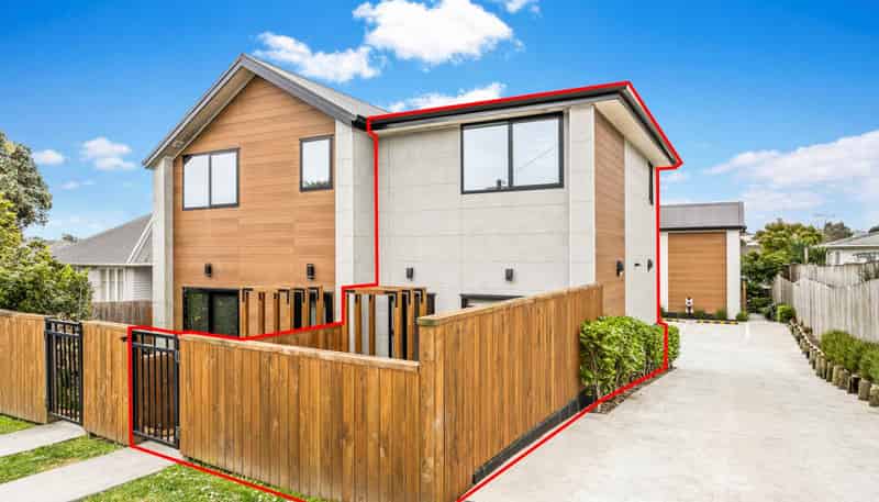 2/80 Awaroa Road, Sunnyvale