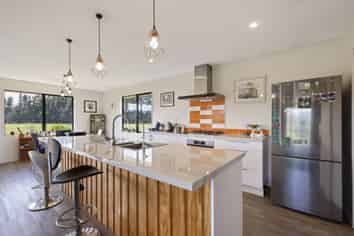 2708 South Eyre Road, West Eyreton