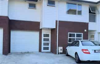 4/4 Littler Place, Hillcrest