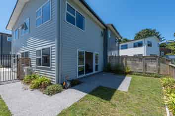2/20 Glanmire Road, Newlands