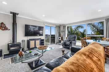 23 York Crescent, Westown