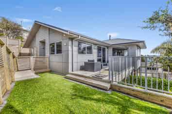 23 York Crescent, Westown