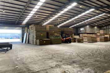 Massive Clearspan Shed – Great Eastside Location