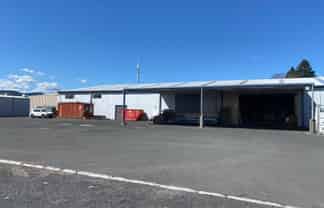 Massive Clearspan Shed – Great Eastside Location