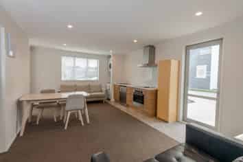 4/9 Hibiscus Avenue (Room A), Hamilton Lake