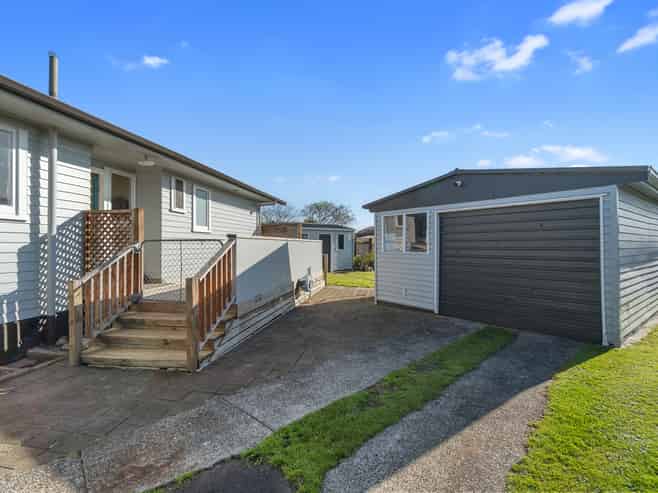 42 Irvine Street, Frankton