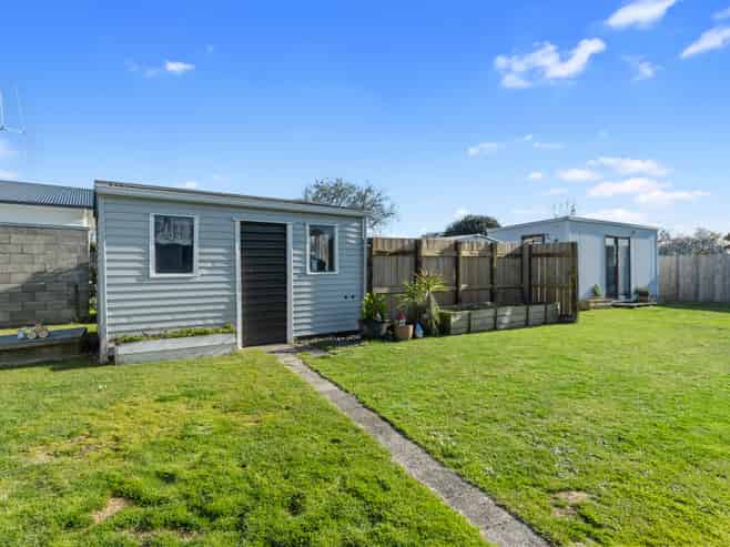 42 Irvine Street, Frankton