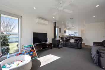 9 Hillier Place, Allenton