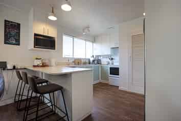 9 Hillier Place, Allenton