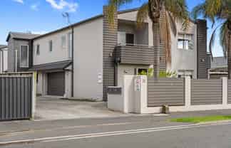 15A Charlemont Street, Whitiora