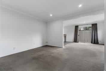 15A Charlemont Street, Whitiora