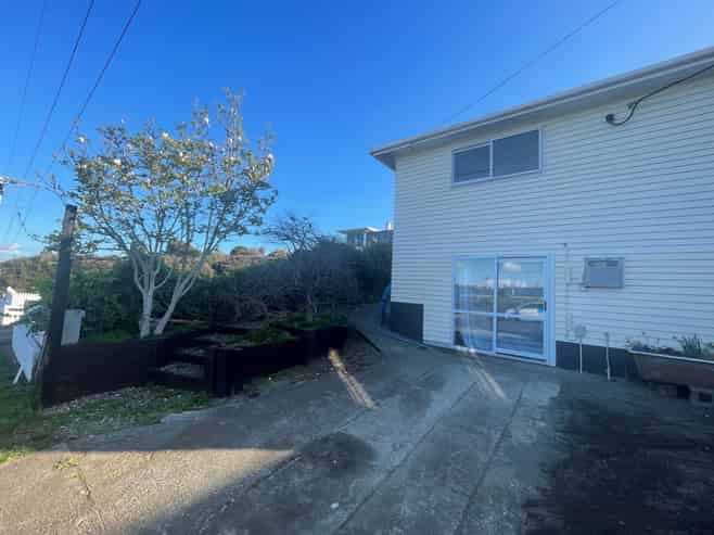 77 Mould Street, Waitara