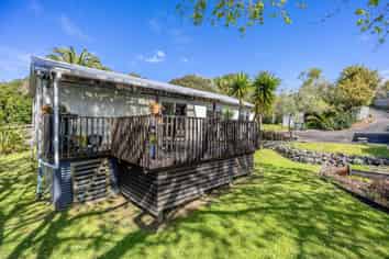 26  School Road, Wellsford