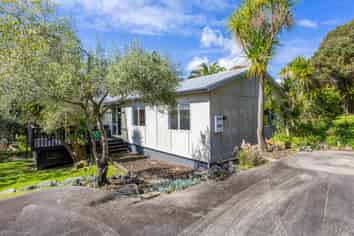 26  School Road, Wellsford