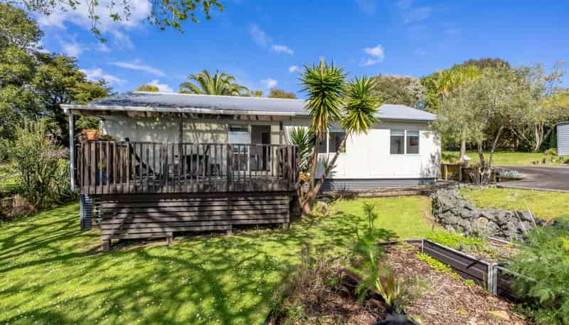 26  School Road, Wellsford