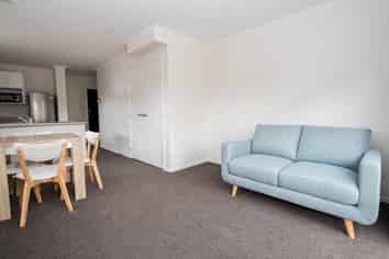 8/17 Lyon Street, Frankton
