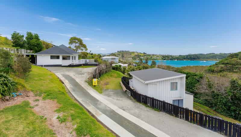 1121 Whakapirau Road, Whakapirau