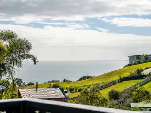 61 Stratford Drive, Cable Bay