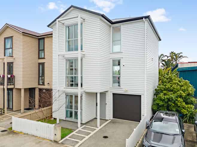 23 Nephrite Lane, Henderson