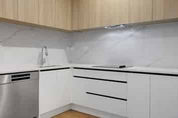 9/196 Royal Road, Massey