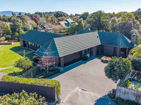 21 Hurunui Street, Waikanae