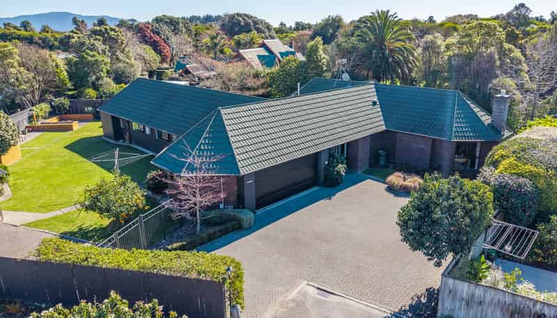 21 Hurunui Street, Waikanae
