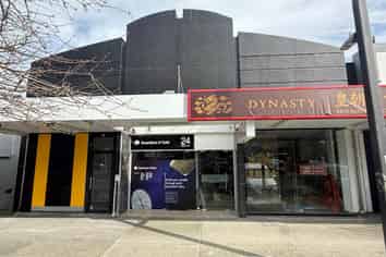 RETAIL IN THE CENTRE OF NEW LYNN
