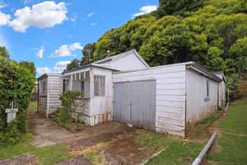303 Campbell Street, Thames