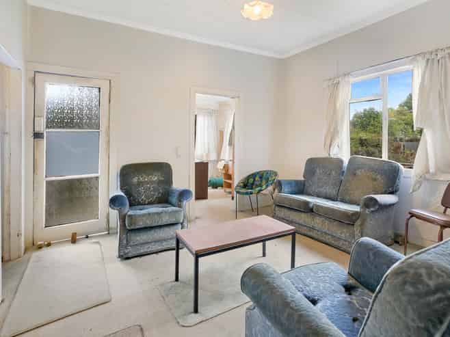 303 Campbell Street, Thames