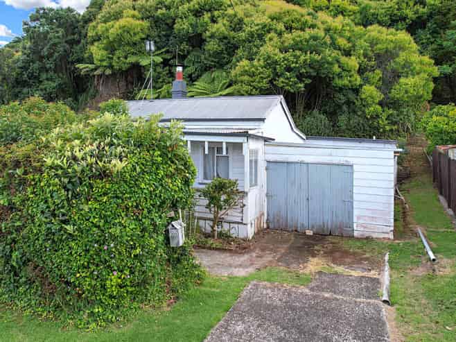 303 Campbell Street, Thames