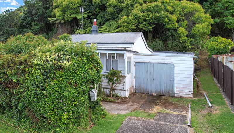 303 Campbell Street, Thames