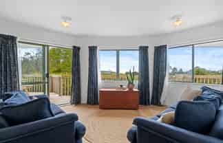 52 Hinemoa Terrace, Tairua