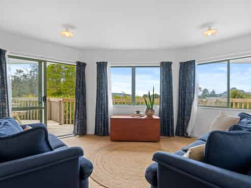 52 Hinemoa Terrace, Tairua