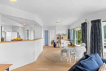 52 Hinemoa Terrace, Tairua