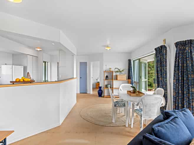 52 Hinemoa Terrace, Tairua