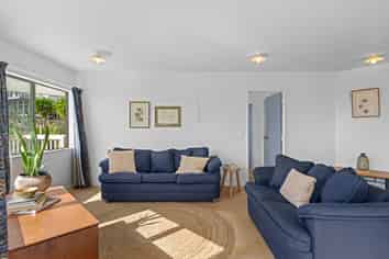 52 Hinemoa Terrace, Tairua