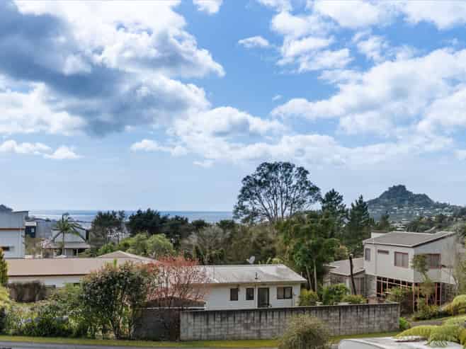 52 Hinemoa Terrace, Tairua