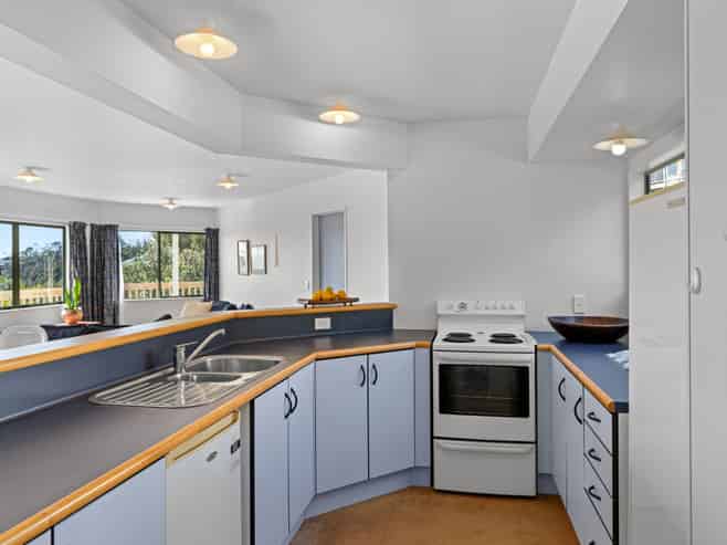 52 Hinemoa Terrace, Tairua