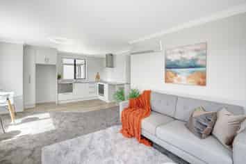 8 Mackie Mews, Mosgiel