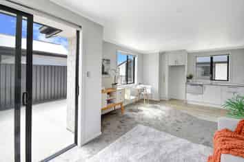 8 Mackie Mews, Mosgiel