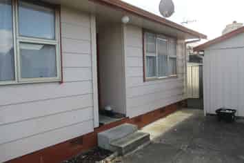 2/133A Ferguson Street, West End