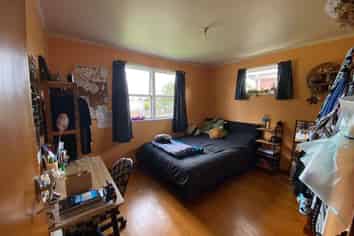 Auckland - Address withheld