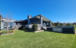 193 Orepuki Riverton Highway, Riverton