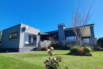 193 Orepuki Riverton Highway, Riverton