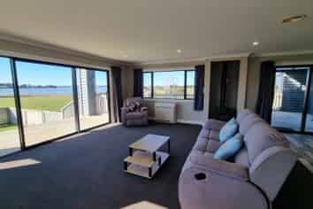 193 Orepuki Riverton Highway, Riverton