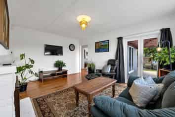 10 Pembroke Street, Westown